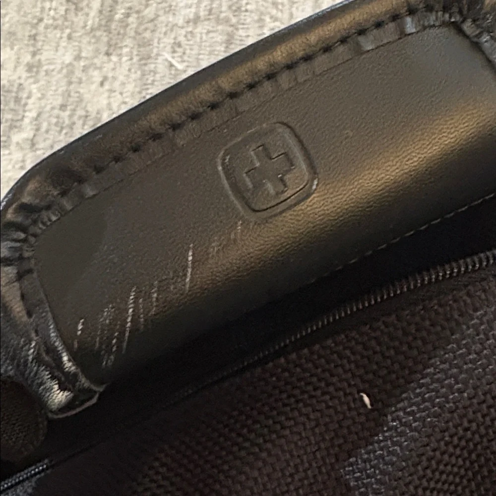 Swiss Engineering Black travel bag - removable shoulder strap - swiss gear